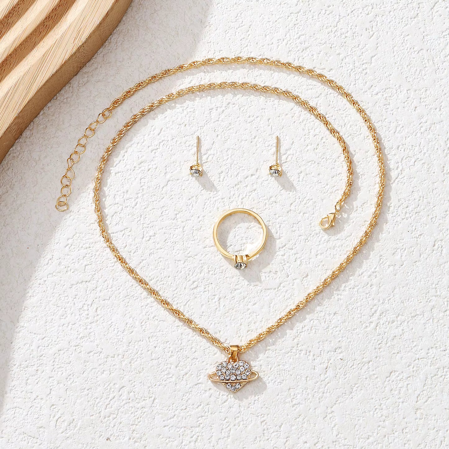 Infinite Aura - Pack Elegante: Collar, Anillo y Pendientes.